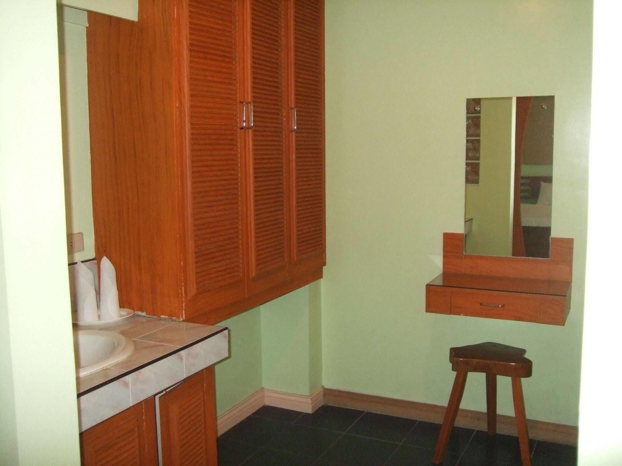 La Esperanza Hotel Kalibo Kültér fotó